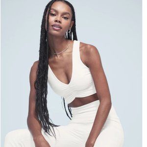 ALO YOGA WILD THING BRA, IVORY, SIZE M